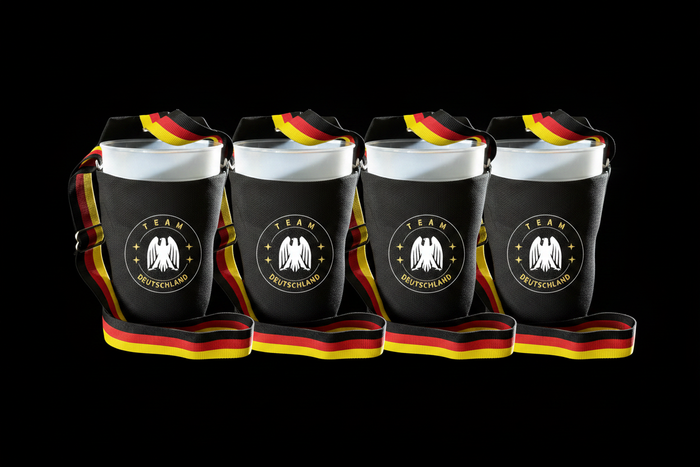4 Cup Buddys in einer Reihe