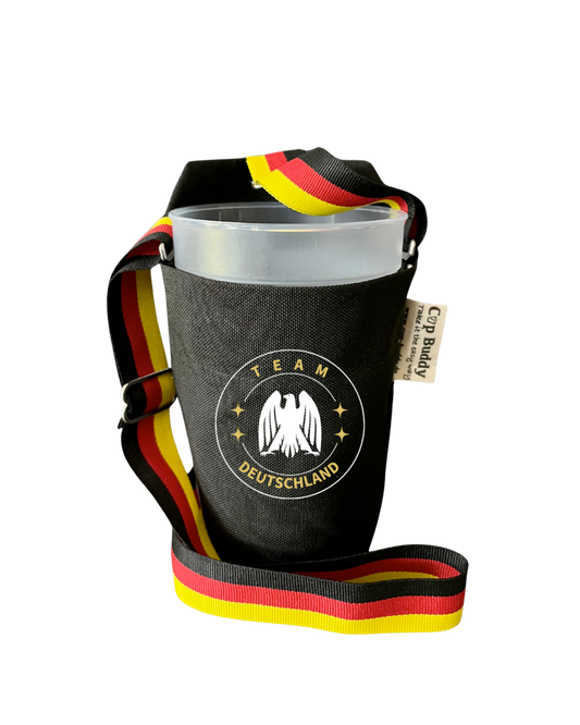 Cup Buddy® WM 2026 Getränkehalter – Hände frei im Stadion, schwarz